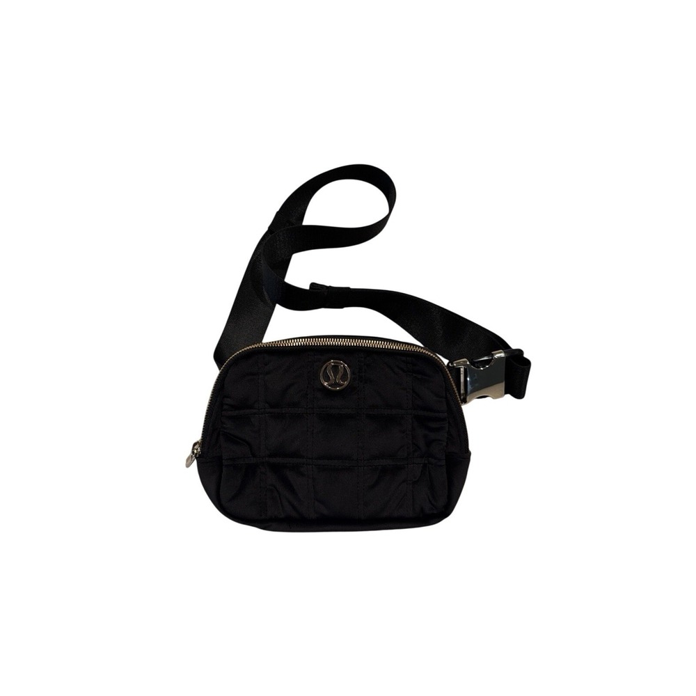 Lululemon Everywhere Belt Bag Women 1L Black Quilted Gold Hardware Fanny Pack